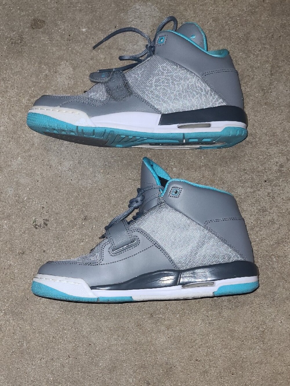 2013 NIKE JORDAN FLIGHT CLUB 90'S Gray And Teal SIZE 6 YOUTH